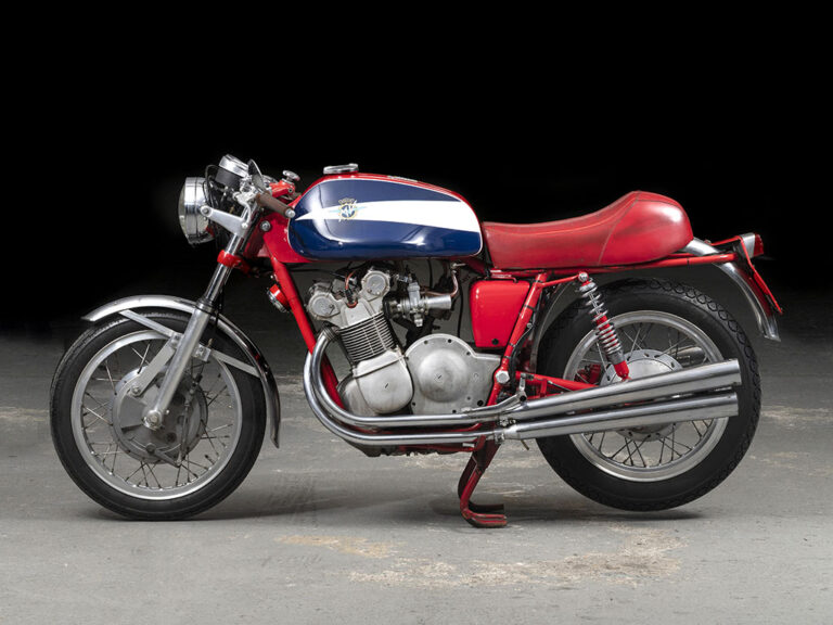 MV Agusta 750 S 1972 available at Classic Motorbikes